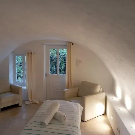 La Viste - Spa-jacuzzi - Massage- Sauna - 4 Saisons - Piscine Chauffee Toute L'annee - Heated Pool - 800m Centre 4* Nyons