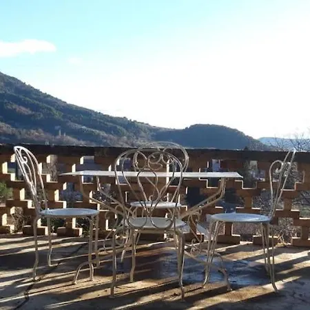 Bed & Breakfast La Viste & Wellness Resort: Year-round Heated Pool Near Centre