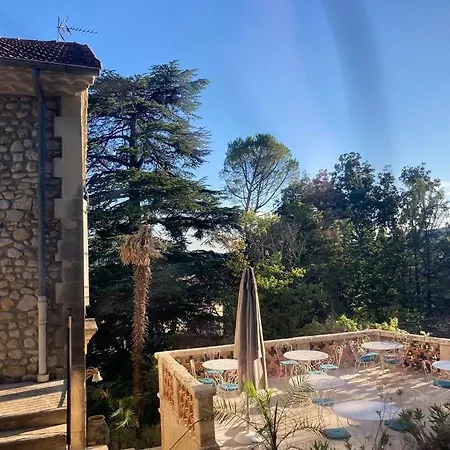 La Viste & Wellness Resort: Year-round Heated Pool Near Centre Bed & Breakfast Nyons