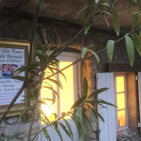 Bed & Breakfast La Viste & Wellness Resort: Year-round Heated Pool Near Centre Nyons